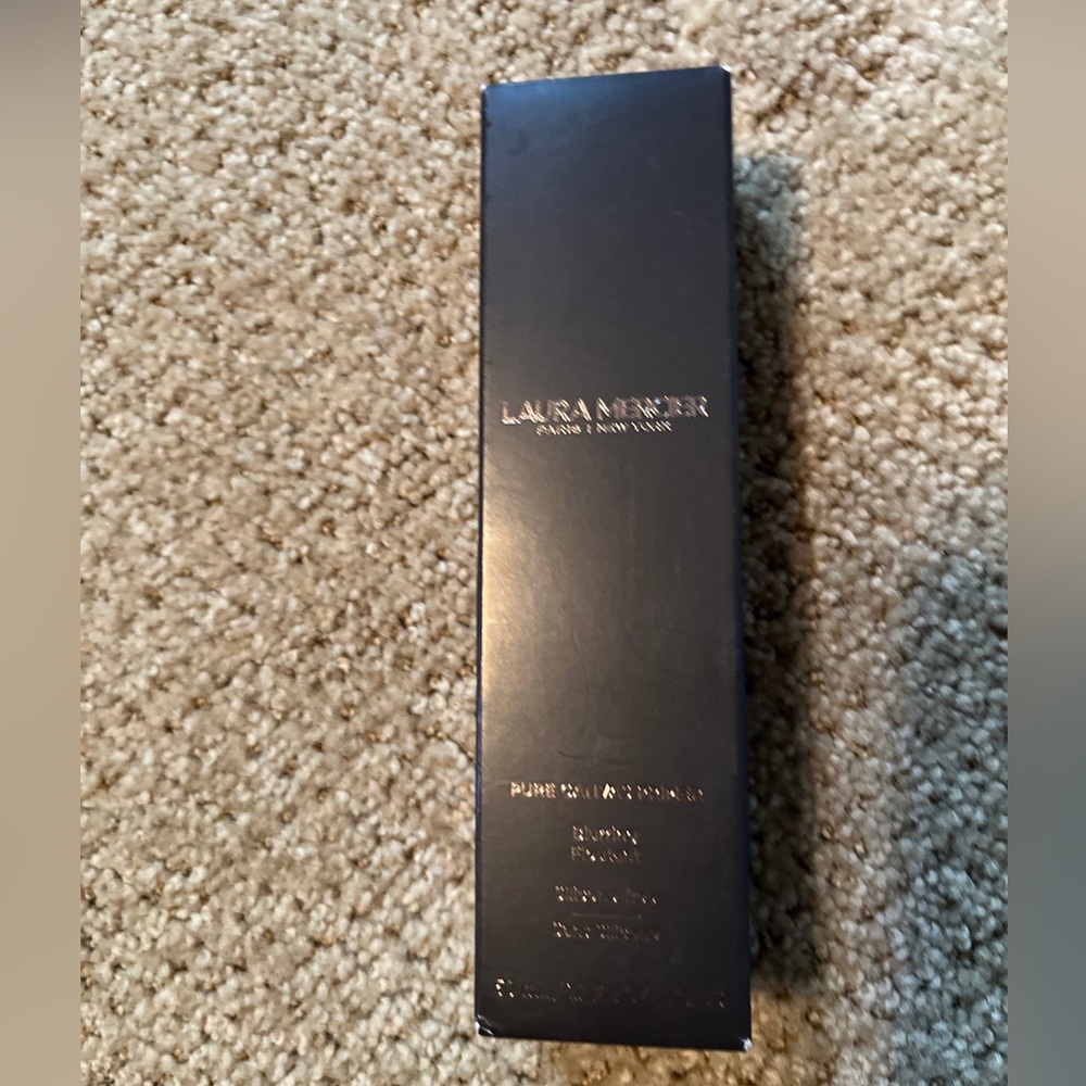 NWT LAURA MERCIER PURE CANVAS PRIMER